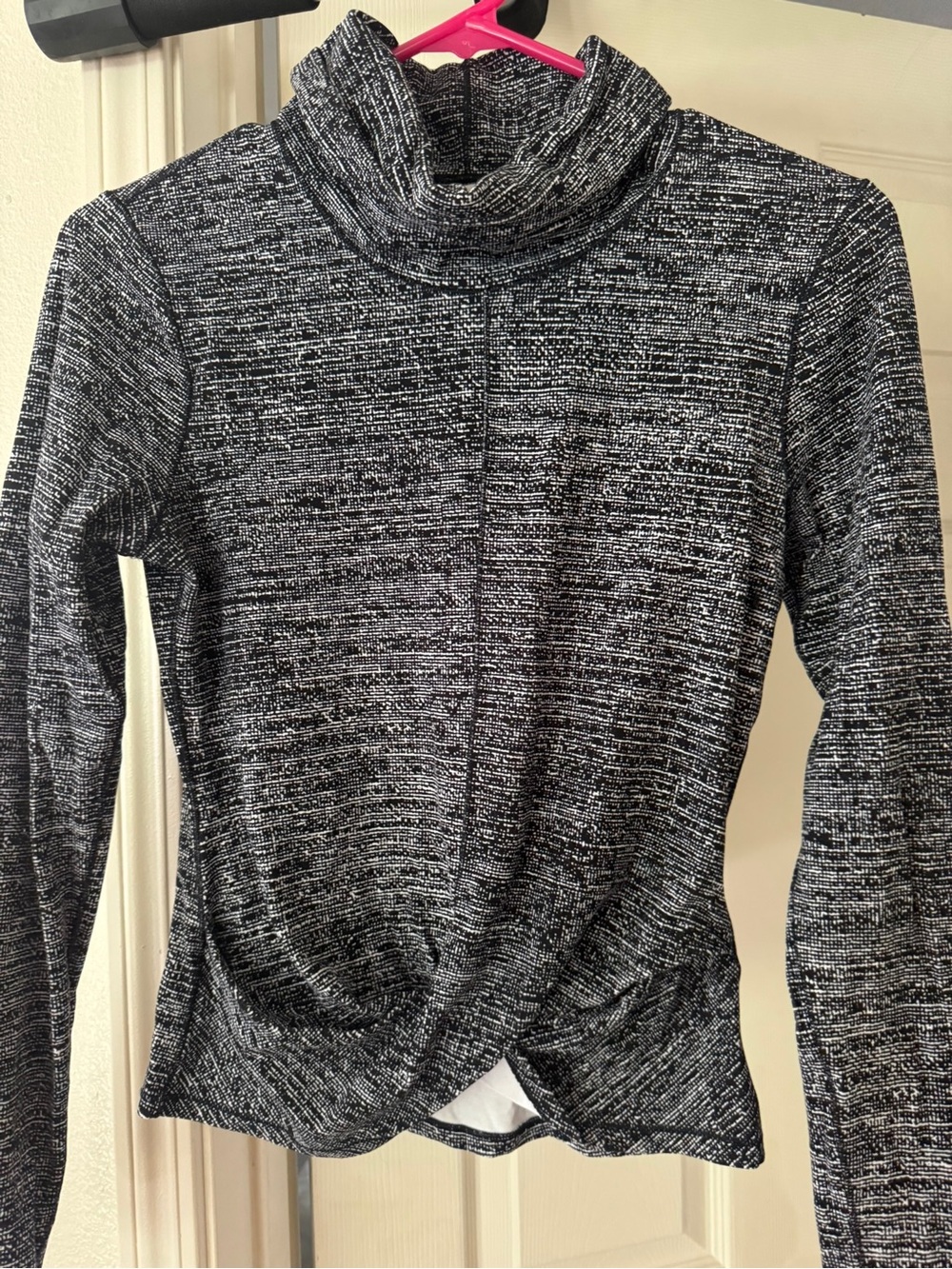 Lululemon heather turtle neck fitted long sleeve